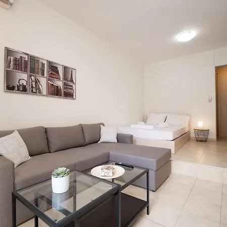 Dream Near Coast Apartment *